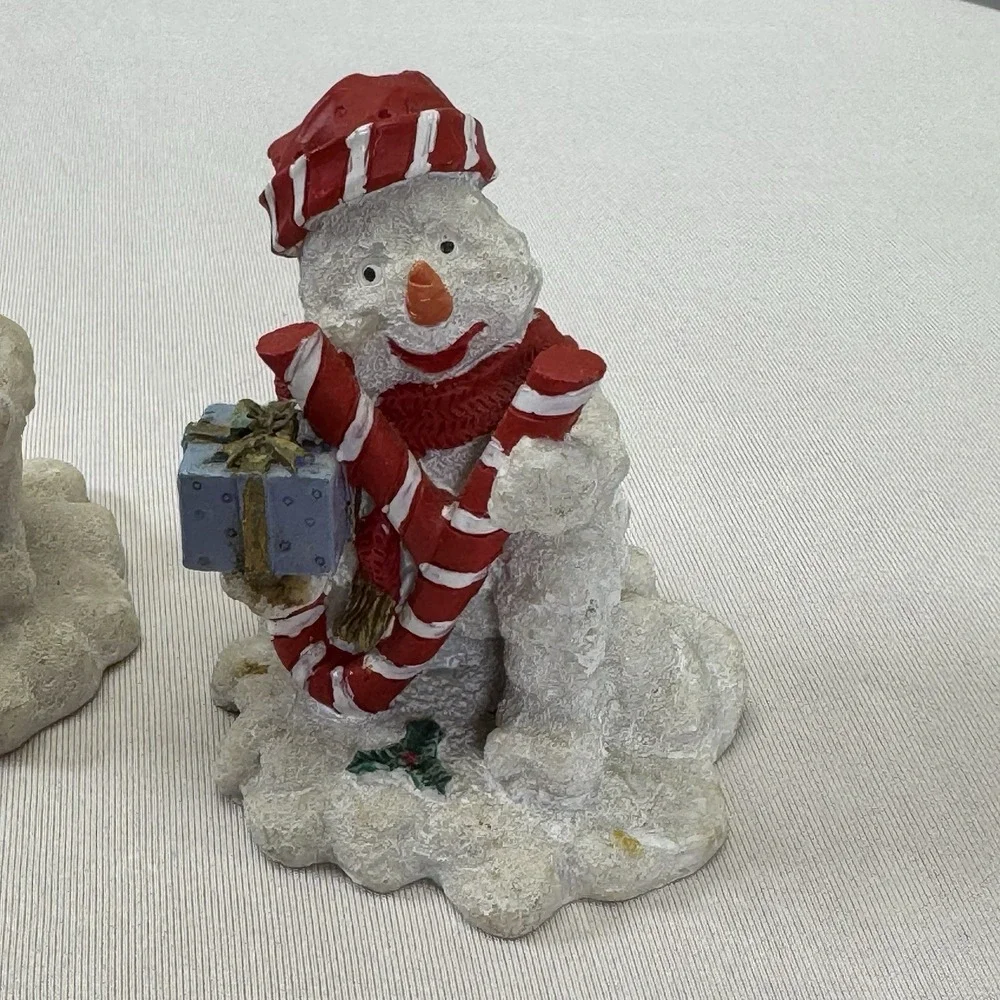 Set‎ Of 3 JOY Snowman Figurines